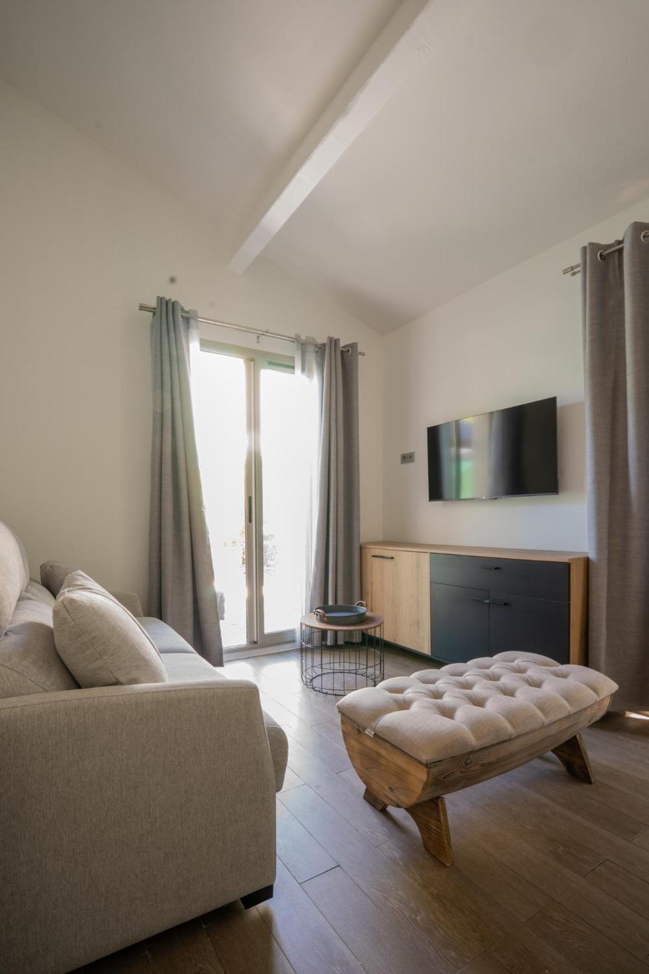 Appartement 6 Pers Jardin Prive La Cabane Bambou - Mandara Beach , Antibes French Riviera Juan-les-Pins Bagian luar foto
